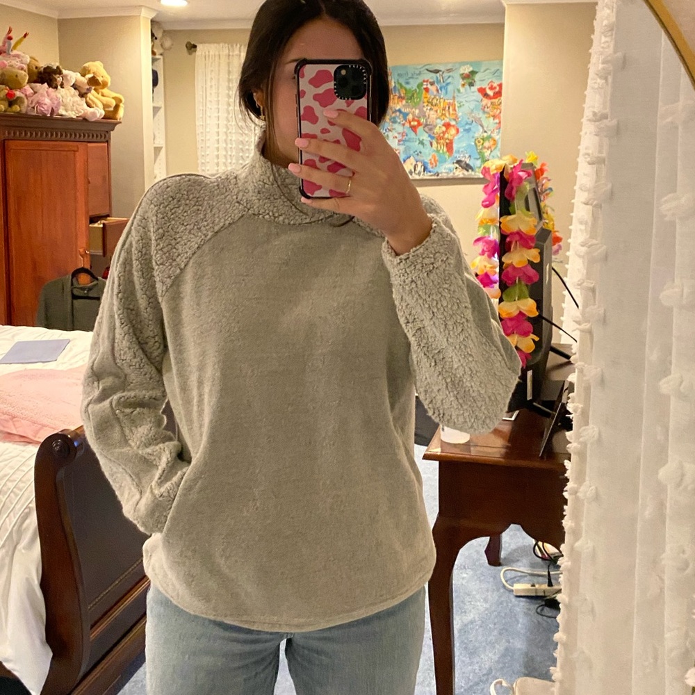 Prana grey sweatshirt size medium